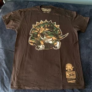 Rare Toronto Raptors Camo throwback t